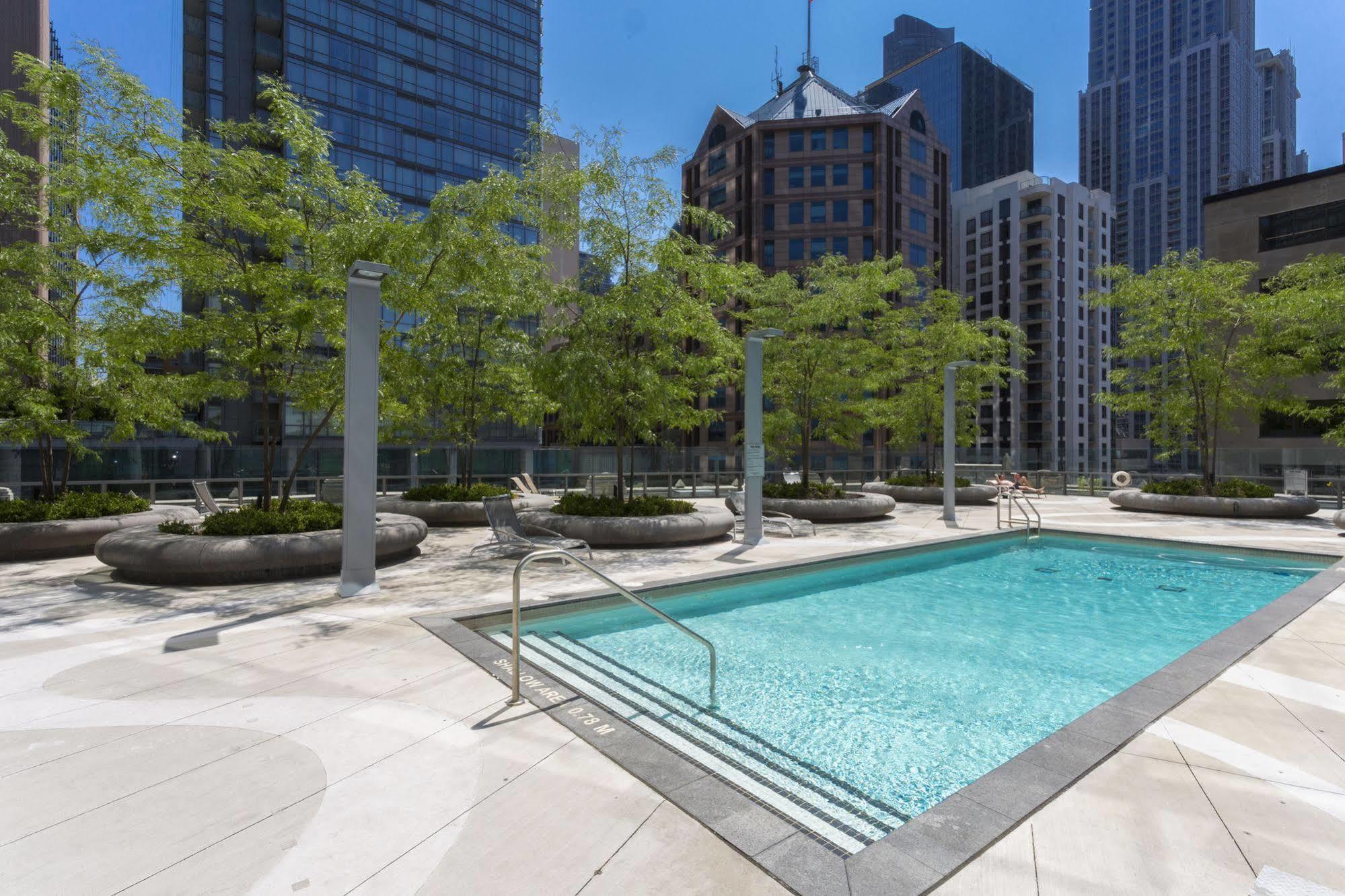 Luxury On Bay St. Toronto